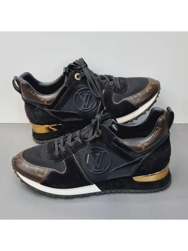 1A3CW2 Runaway Sneakers