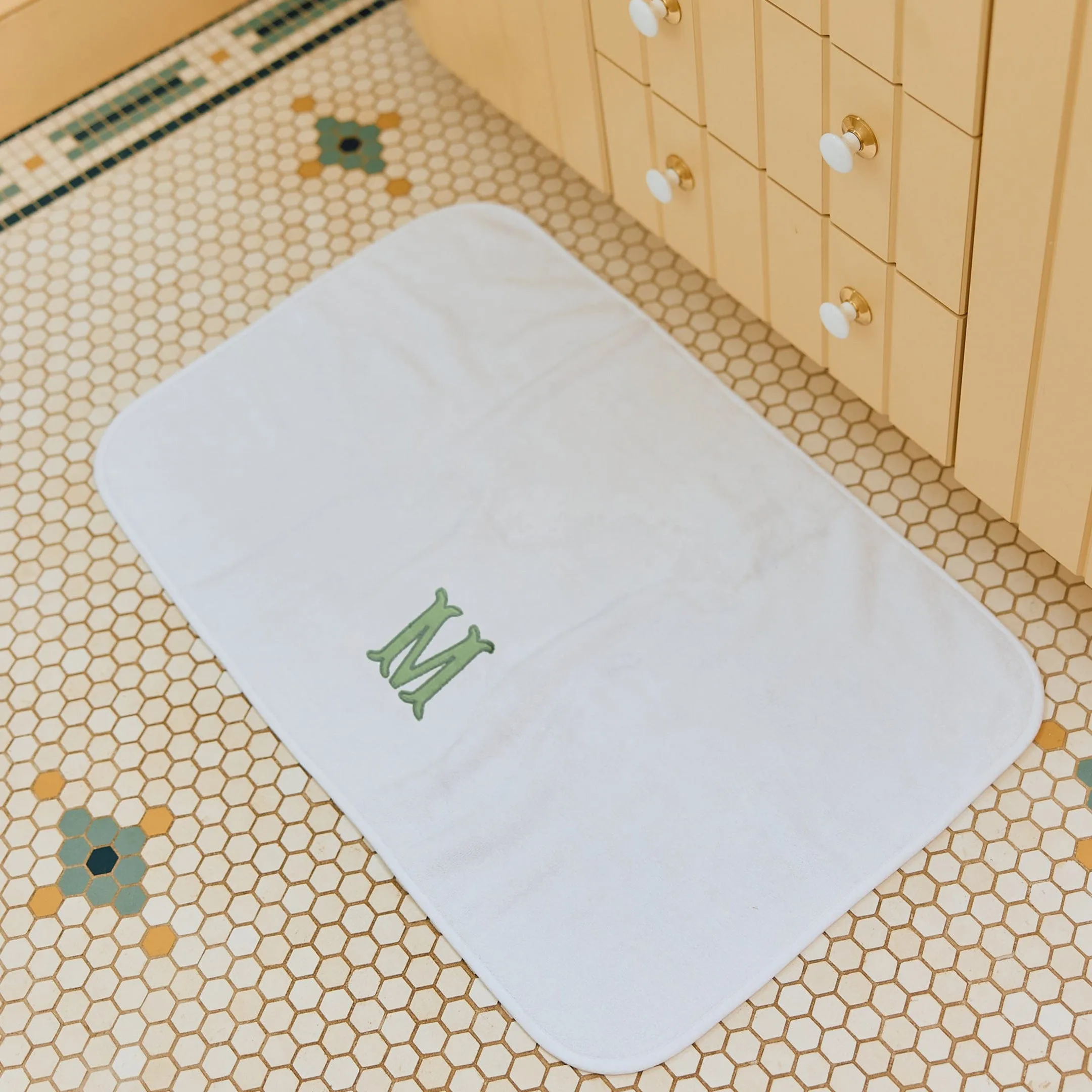 Bath Sheet Linen Closet Bundle (24 pieces)