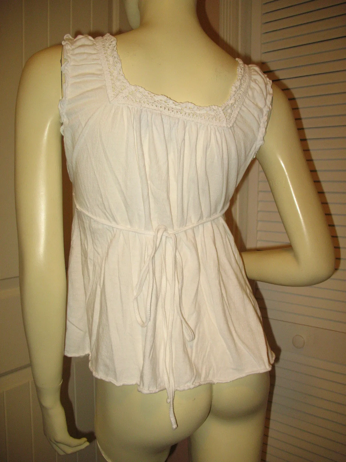 GIRLS KIDS Clothing Tops WHITE Sleeveless Empire Waist Squareneck TOP BLOUSE Junior Jr size XS XXS