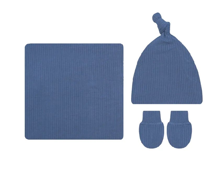 Lou Lou   Co Newborn Essential Bundle
