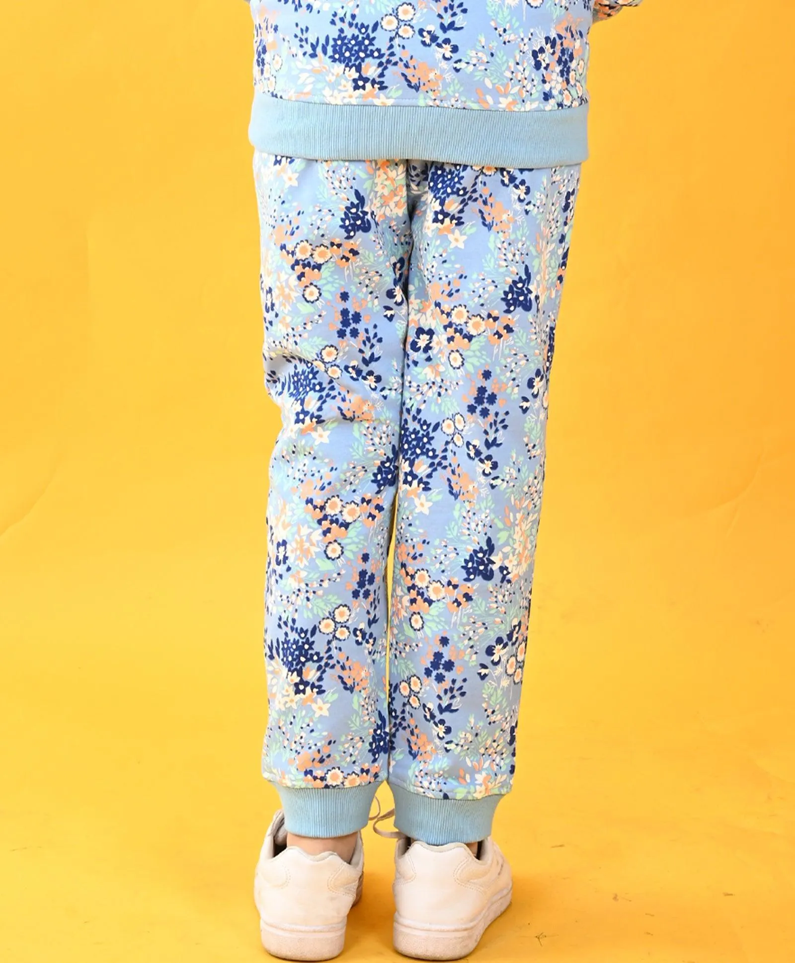 PRETTY BLUE FLOWERS FLEECE JOGGER D - BLUE