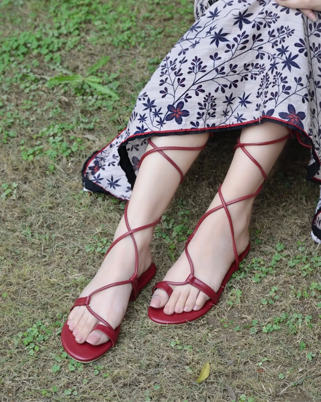Stringo Sandals - Maroon